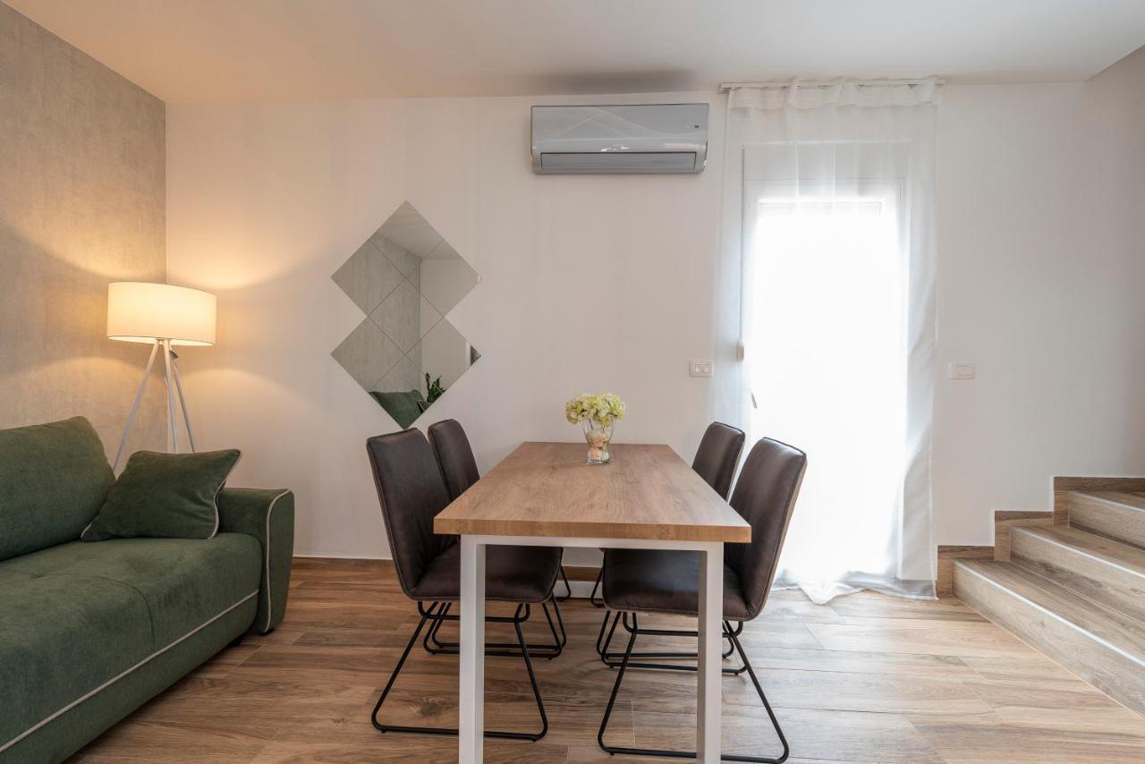 Luxury Apartments - La Vir 1 & 2 Exterior foto